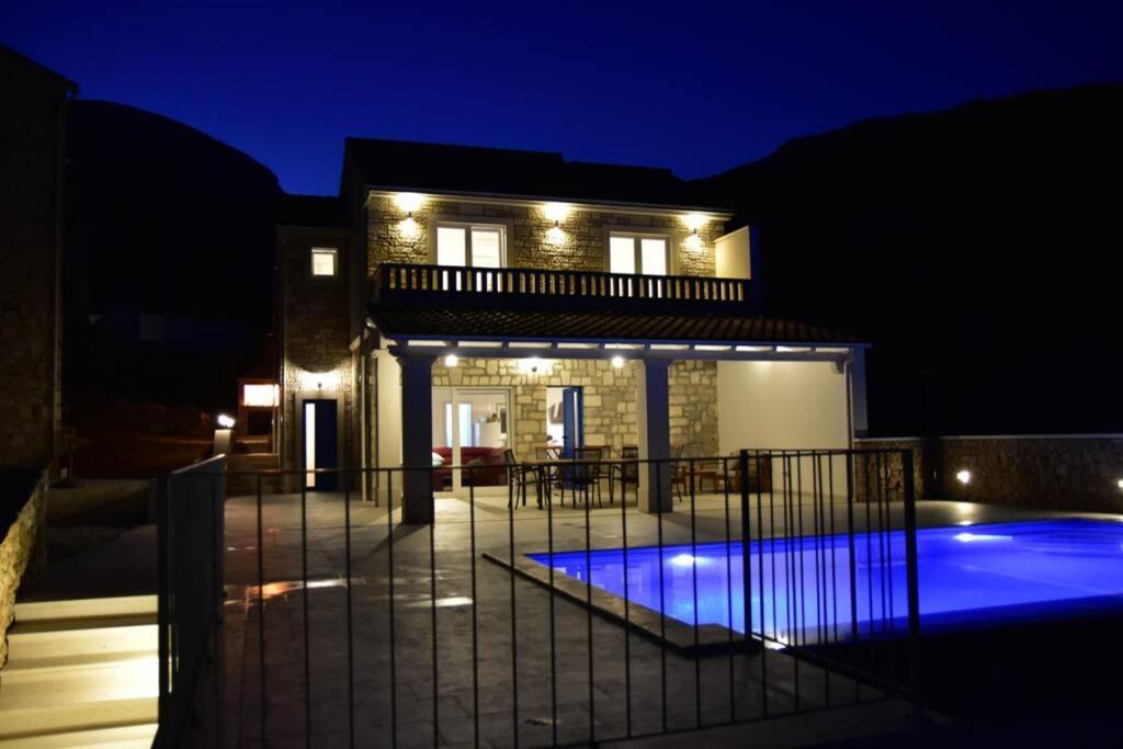 Villa Katarina - Infinity Pool With Amazing View Bol Bagian luar foto
